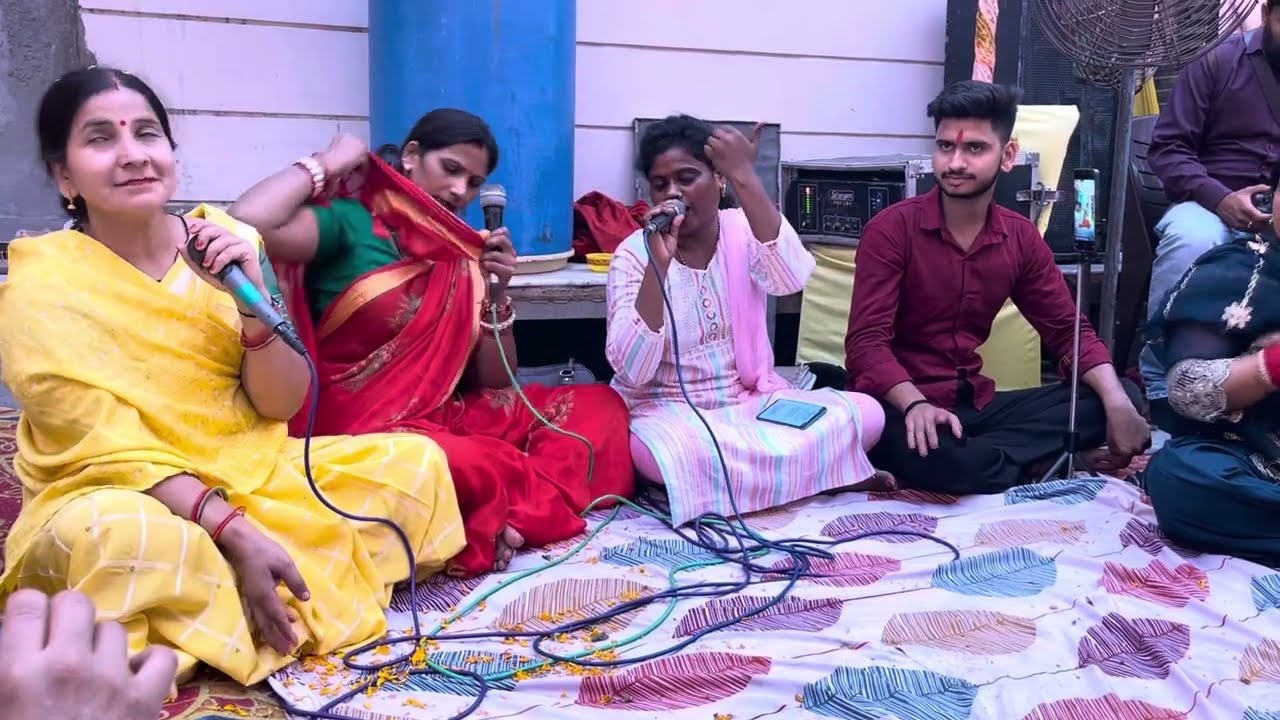 काले काले अंखियों के फंदे क्यों डाले 😍🌹हमे ज़िंदा रहने दे ओ मुरली वाले 🌹