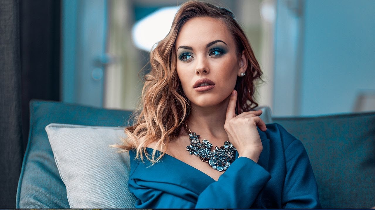 Emelie - Mondays feat. Hanna Stone | 