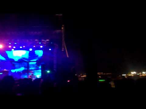 Live Mark Ronson in Ibiza playing new track featur...