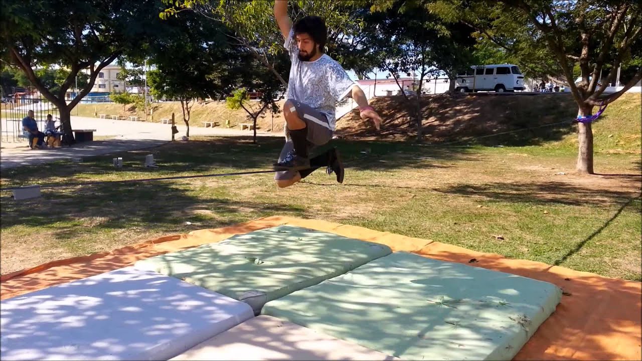 Don't get high, ride low - Mini Tricks by Marcelo Supertramp & Daniel Quintão