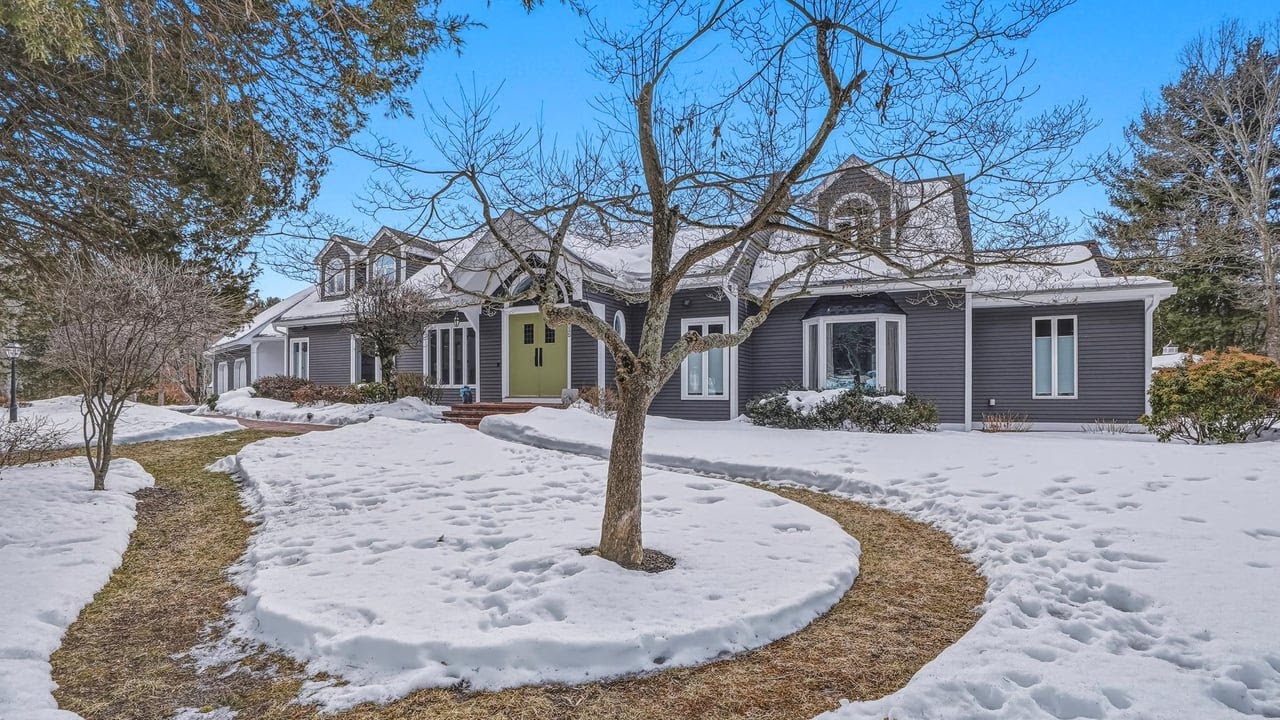 345 North St, Medfield, MA