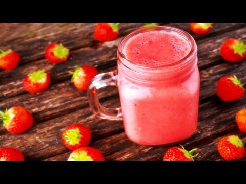 how-to-make-a-strawberry-smoothie-without-yogurt