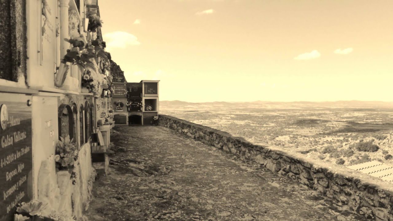 CDXC  CEMENTERIO DE MONTÁNCHEZ  Siena