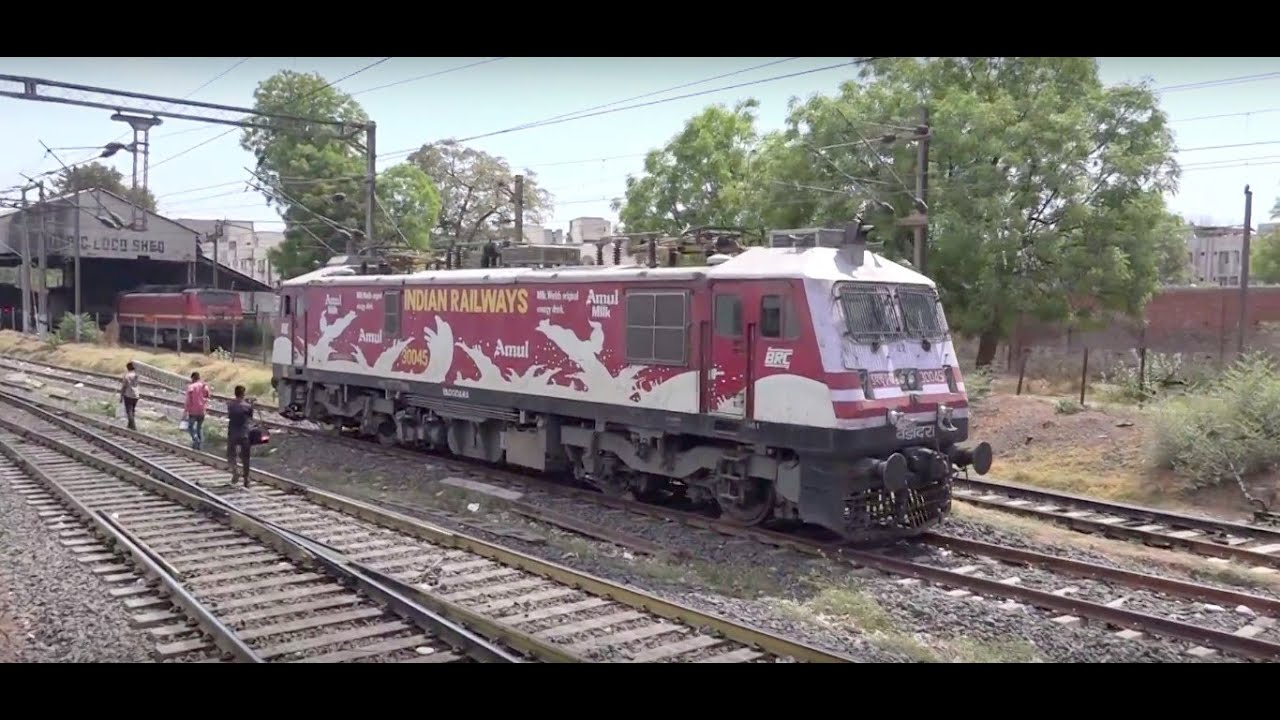 A Peep At Ahmedabad Electric Locomotive Shed Aboard Adi Shatabdi Express - YouTube
