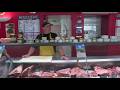 La boucherie de ce village propose exclusivement de la viande locale