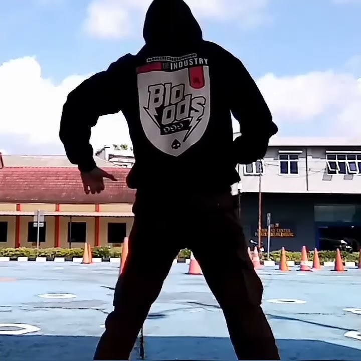 DANCE COVER LAGU NUMANUMAYEI VERSI 23 DETIK