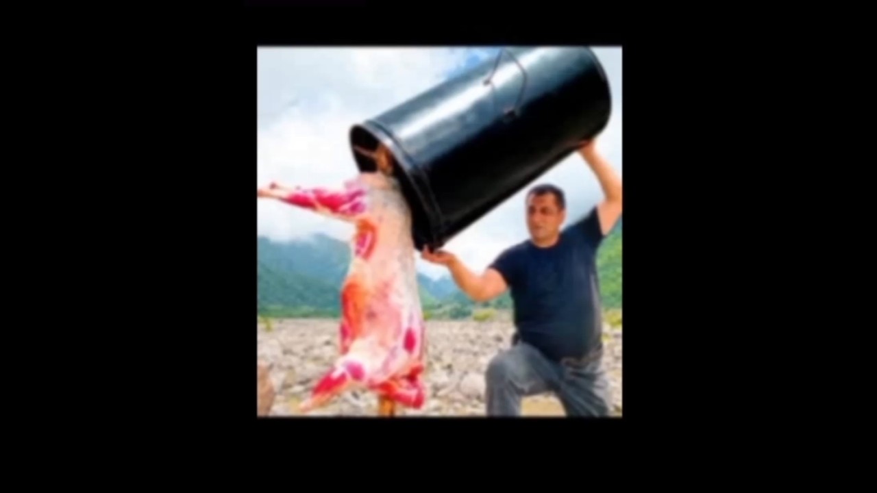 🐑🔥"A Whole Lamb Cooked Under a Barrel _"