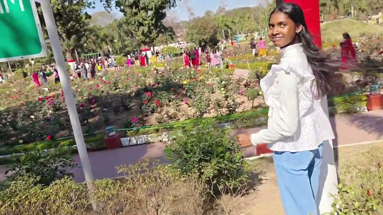 Ranchi ghumne ka jagha Ranchi ka Rajbhawan sal mai sirf fervey ko hi khulta hai #Ranchivolg #Ranchi