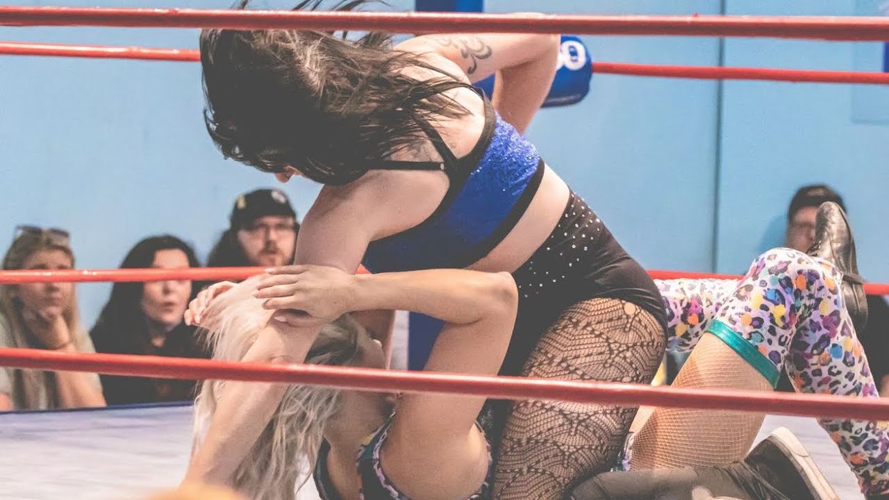 FEATURE MATCH  |  Nikki Lane (c) vs Heather Monreo