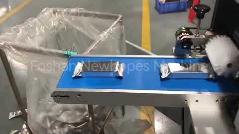 Automatic feeding flow wrapping solution for eggroll packaging