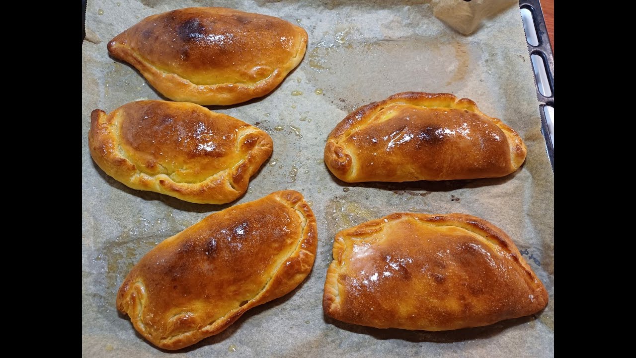 Lihapiirakat uunissa