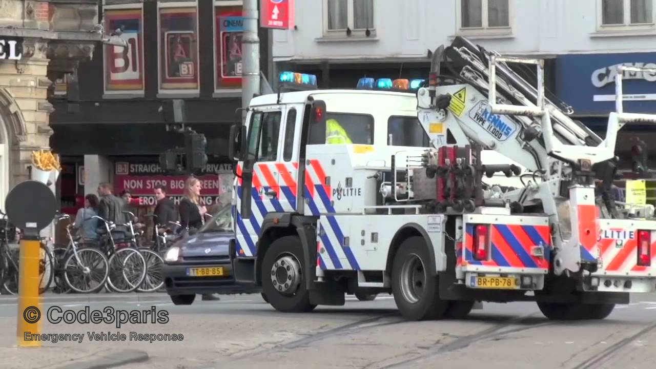 Amsterdam Police Tow Truck Responding Lights and Siren // Politie Takelwagen Met Spoed