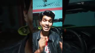 is ladka ne upna ghar me bmw ka review de raha he