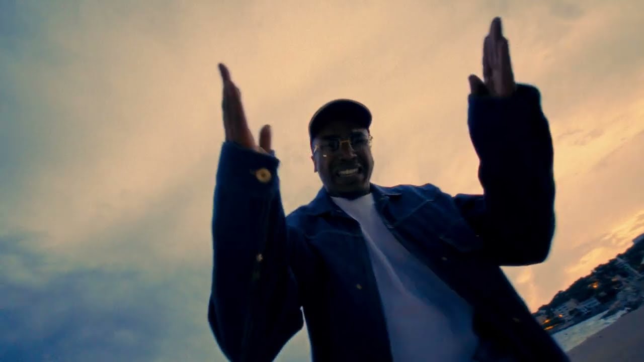 SASSO -  Sous les étoiles ( Clip Officiel )