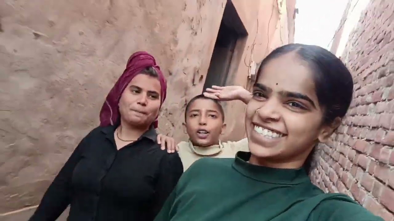 Aaj me gyi soping karne dukan ki Firozabad ☺️☺️☺️#love #love #comedy #funny #reels #reels #duet 