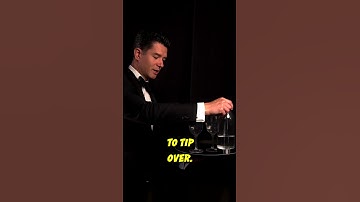 How to unload a tray the correct way  #wine #champagne #bartender #howto #waiter #tray #unloading