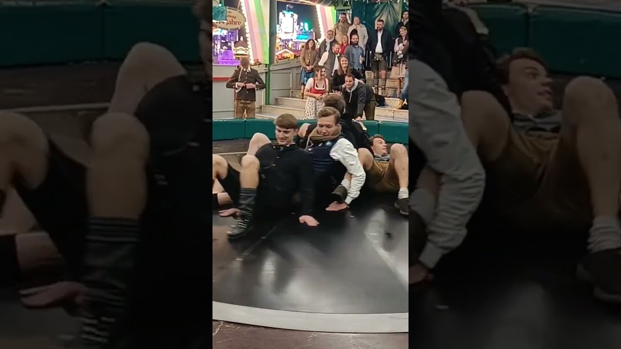 Devil's wheel Teufelsrad Human Roulette Wheel oktoberfest 2022