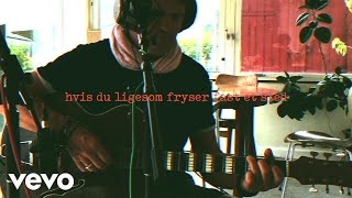 Video thumbnail of "Poul Krebs - Jeg Går Med Dig"