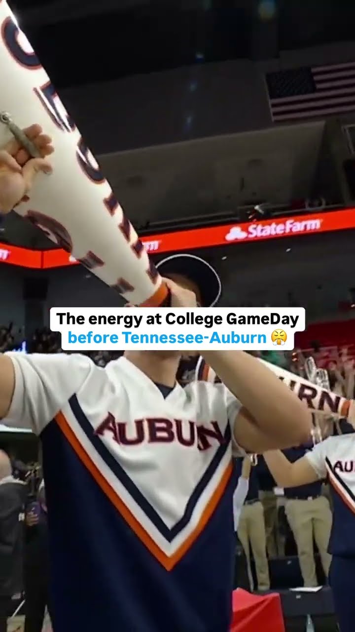 The Auburn crowd is READY for Tennessee ?