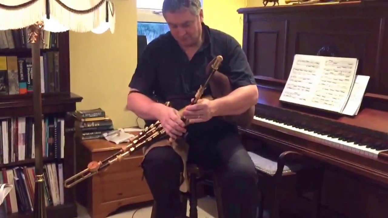 Ronan Browne: Cold Blows the Wind & The Derry Hornpipe