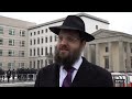 Berlin Rabbi Unveils &#39;Europe’s Largest Menorah&#39; at Brandenburg Gate