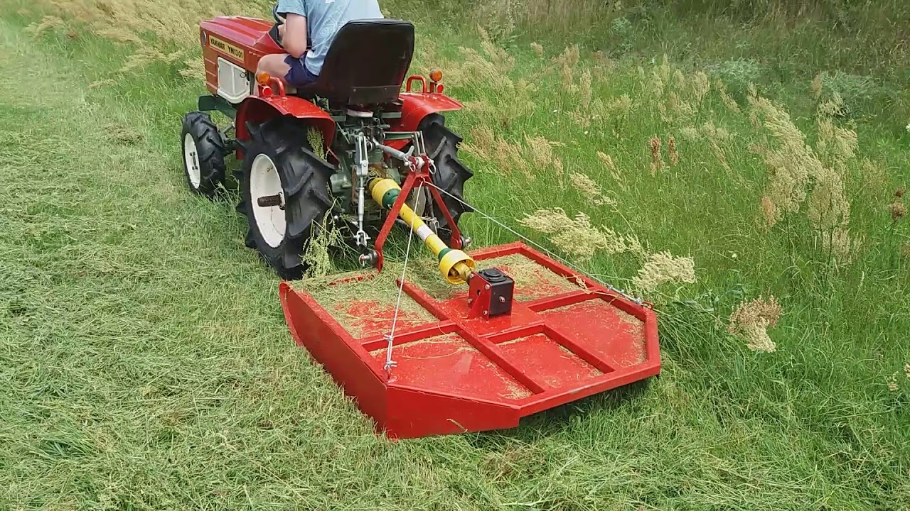 Kistraktor Yanmar YM1301D 120 cm munkaszélességű szárzúzóval !