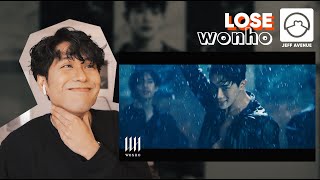 Performer Reacts to Wonho losing his shirt... I mean 'Lose' MV