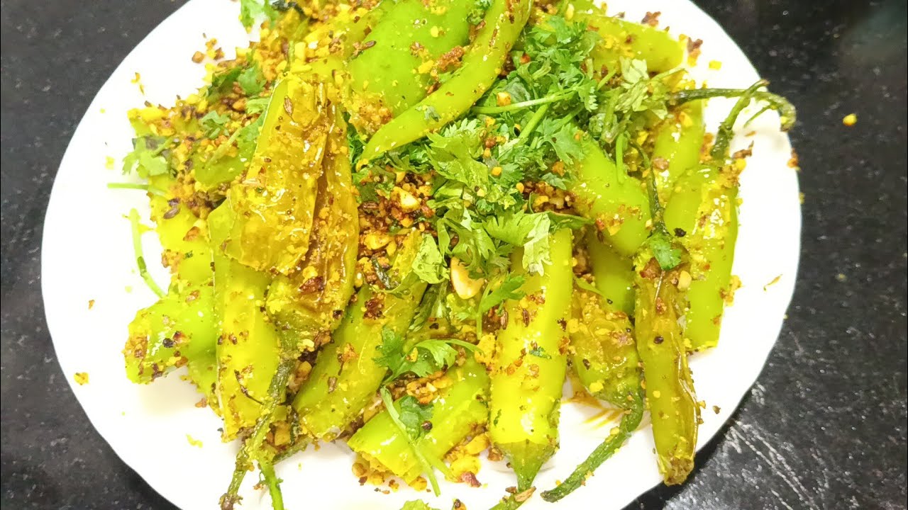 जबरदस्त ! अशी मिरची बनवली तर सगळे बोटंचाटत राहतील ! | Mirchu Recipe