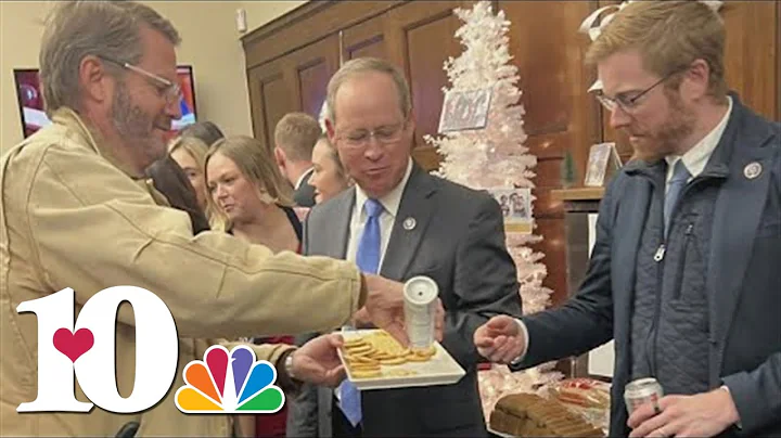 Tim Burchett celebrates Christmas and Hanukkah wit...