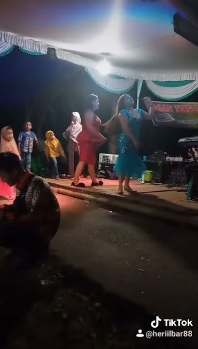 Biduan hot goyangnya