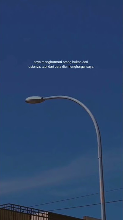 Saya menghormati orang bukan dari usianya, tapi dari cara dia menghargai saya