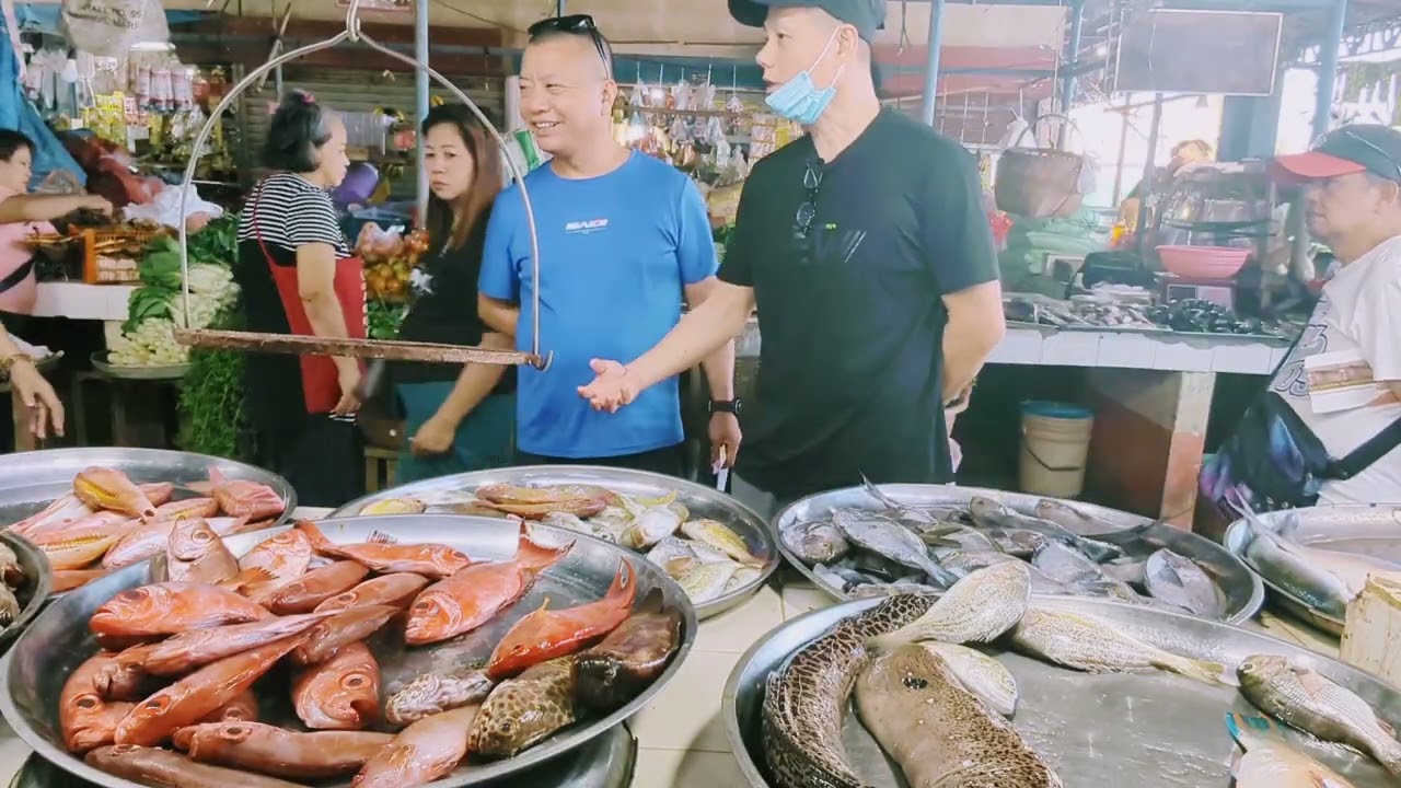 Mga sariwang isda matatagpuan lang sa Babie Fish Section New Public Market Iba Zambales 