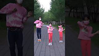 Download Lagu Kuch To Bata Dance MP3