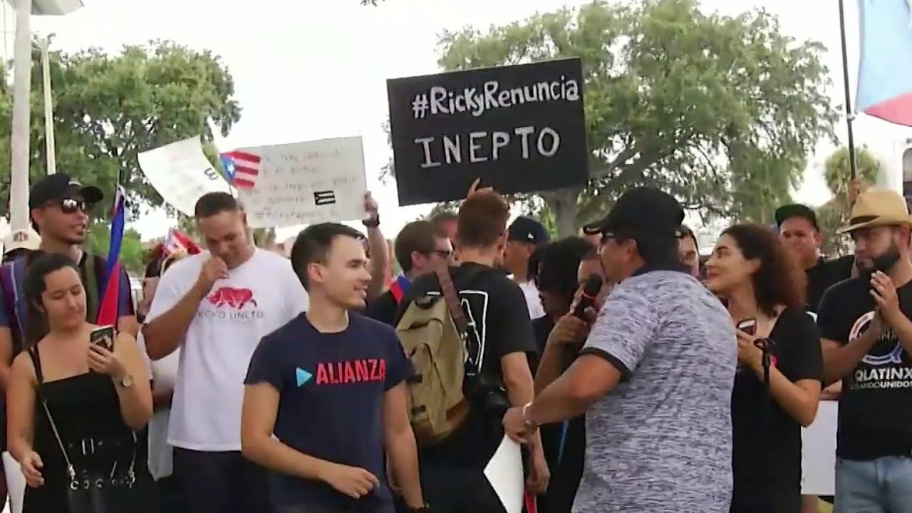 newspaper mockup Large group protests in Orlando, calling for Puerto Rico Gov. Rossello to step down