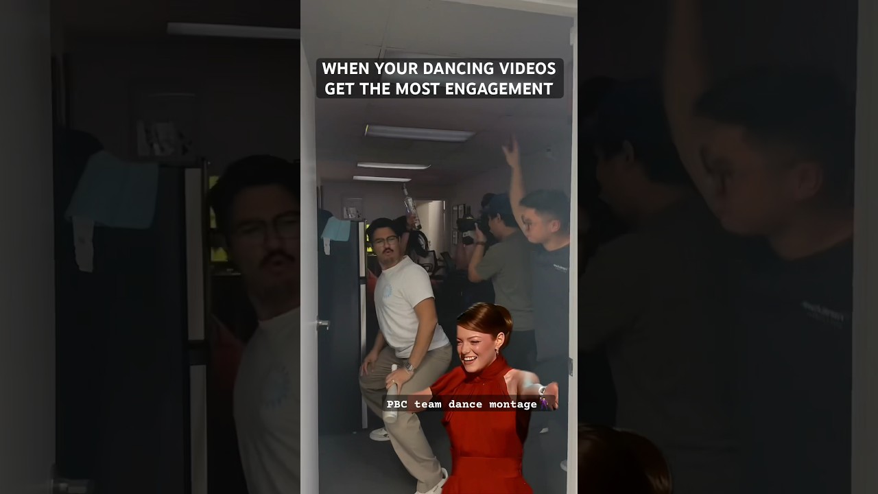 When Emma Stone says “let’s dance”, we DANCE!🕺🏻😂 #funny #dance
