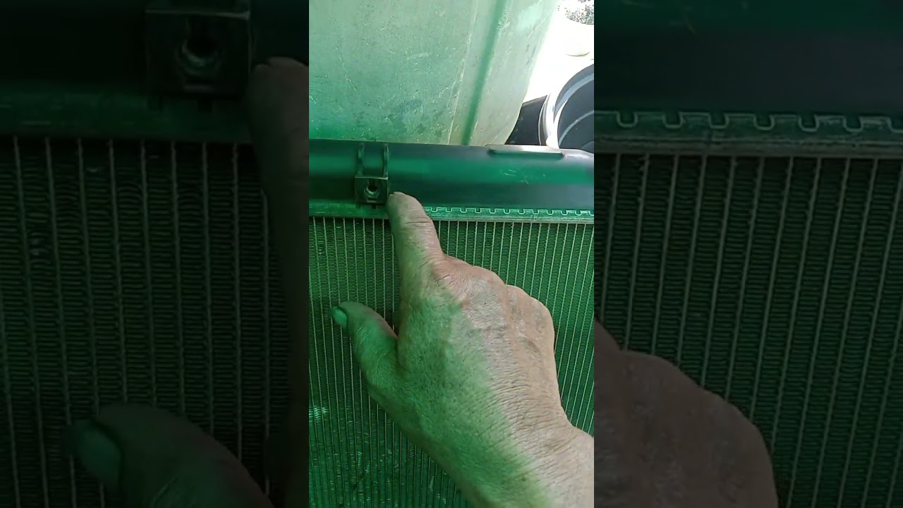 Honda CRV radiator leaking,how to fix 