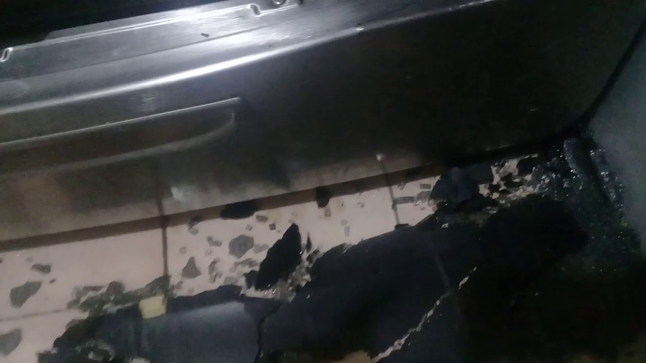 Estufa mabe: estalló el vidrio de la puerta - YouTube