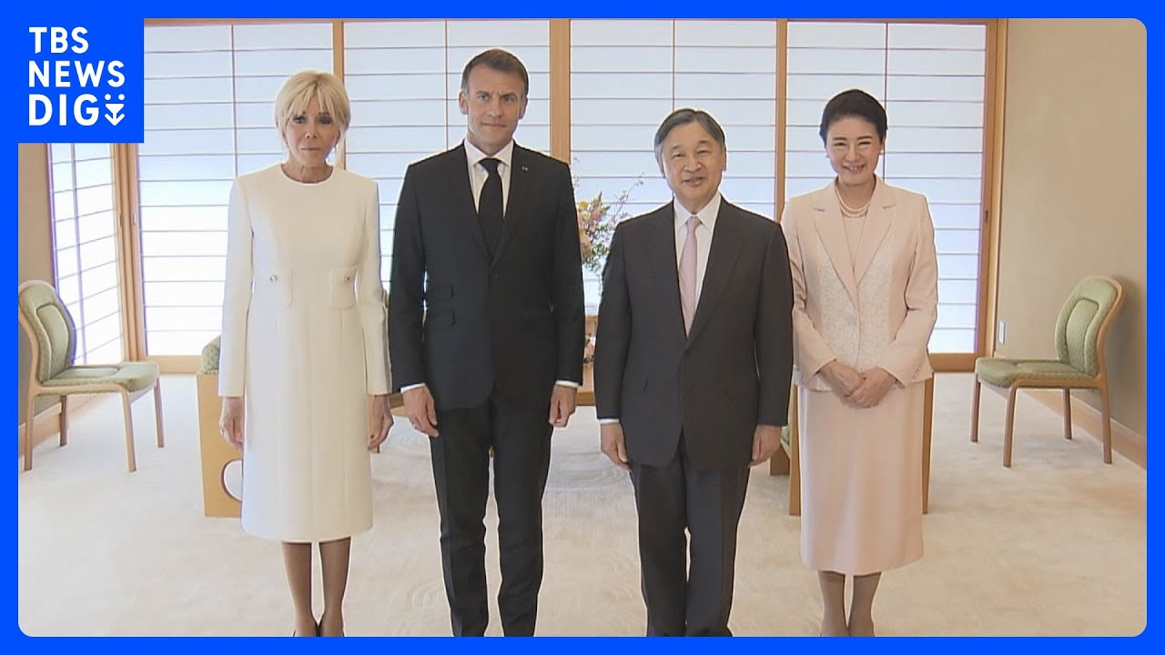 Emperor and Empress have lunch with President Macron and his wife
