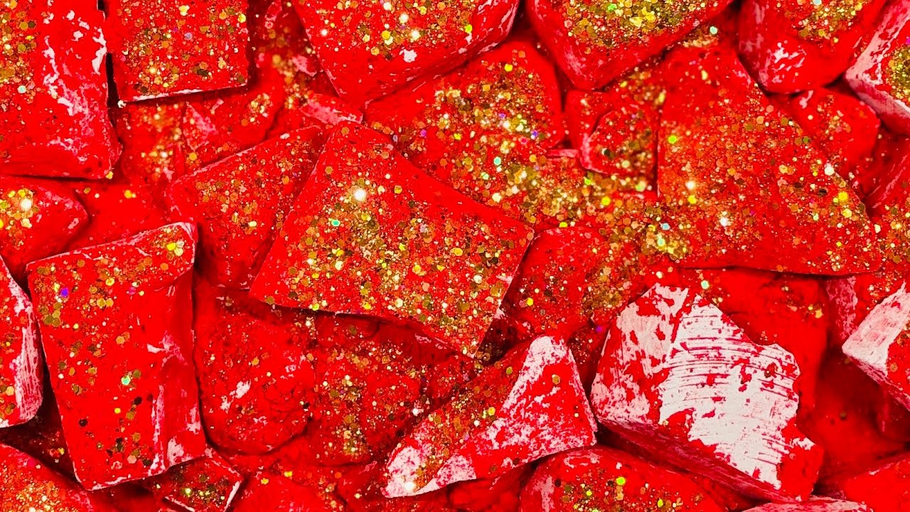 Red Blocks Topped W/Holi Powder 