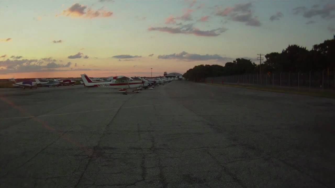 Alpha Ramp Taxiing on Alpha Ramp at Republic AIrport (KFRG) - YouTube