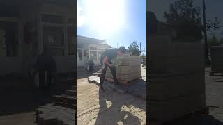 🚧 Çizmeli Sokak’ta Yol Yenileme Çalışmalarımız Tüm Hızıyla Sürüyor.