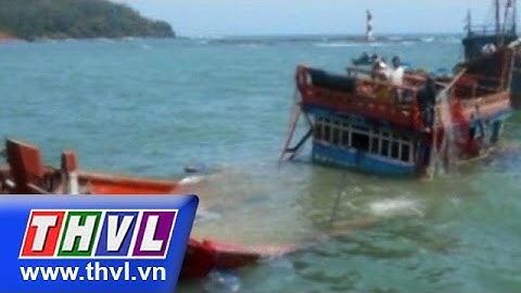 THVL | Tàu cá của ngư dân Quảng Bình gặp nạn, 3 thuyền viên mất tích