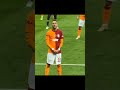 ZİYEHCH PİSLİĞİN Merthakan ÜSTÜNE BASARKEN Football Galatasaray