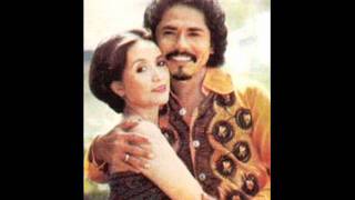 Titiek sandhora & Muchsin   Dunia Belum Kiamat  Martayuda chords