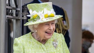 ✅  Královna Alžběta II. (95) je nejdéle vládnoucí panovnicí v britské historii a není nejmenšíc