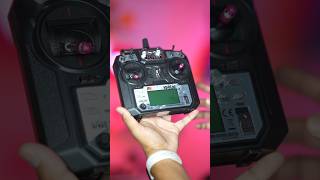 Remote Controler लकर आय