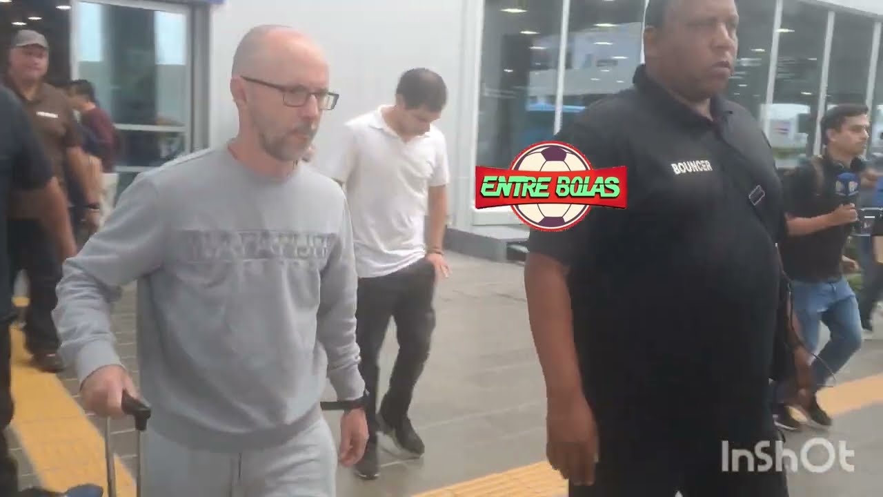 Javier Rabanal, nuevo DT Universitario, llegó esta mañana a Lima para estar al frente del club crema