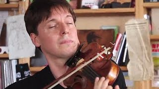 Joshua Bell plays Brahms' Hungarian Dance No.  1 chords