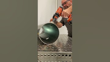 Drilling with the drill/driver ASCM 18-4 QMP AS.