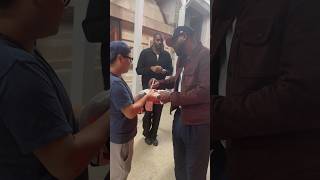 Dwayne Wade signs autograph for fan  #dwaynewade #baller #nbaballers #bts #nyc